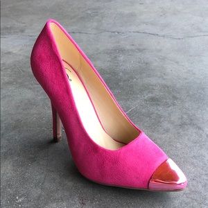 Delicious Women’s Metal Cap-Toe Dress Pumps